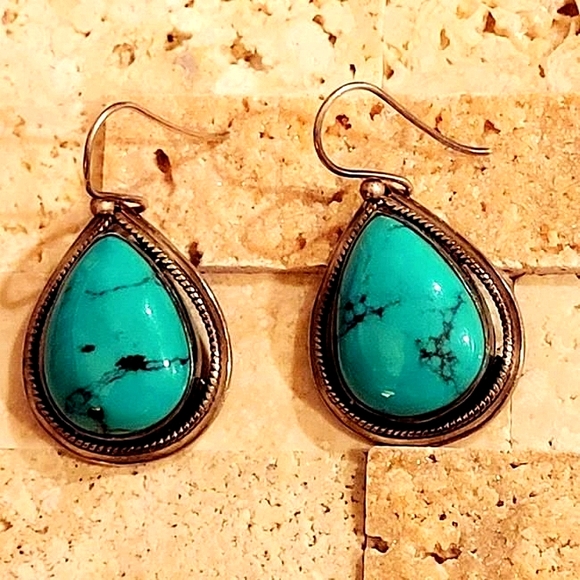 Southwestern Silver Styles Jewelry - Vintage Tribal Southwestern Navajo Style Turquoise Sterling Silver Earrings